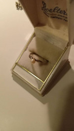 10K GOLD RING WITH PEARL SIZE 8 1/2