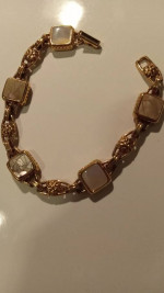 GOLD TONE 7" BRACELET