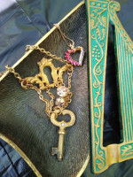 JEWISH TRINKET TRAY BRASS HARP PLUS JEWELRY