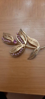 Cannetille filigree mauve beaded Brooch