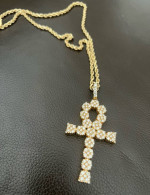 Vs1 14ct chain comes with 14ct yellow golld vs1 diamond earrings