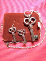 BRAND NEW...MATCHING KEY NECKLACE AND EARRINGS