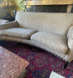 Three-Seater "Henredon" Style Curved Sofa  🇺🇸Made In USA 🇺🇸