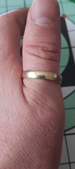 14k yellow Gold big size 12.5 wedding band ring = 3.81 grams