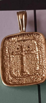 10k gold Jesus cross pendant with 2 TINY guenuine diamonds = 5.03