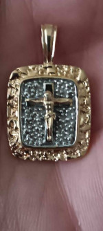 10k gold Jesus cross pendant with 2 TINY guenuine diamonds = 5.03