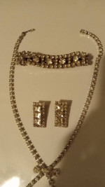 1950S BEAUTIFUL 3PC SET 75.00