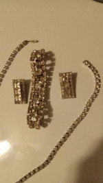 1950S BEAUTIFUL 3PC SET 75.00