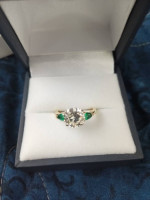 Diamond and Columbian emerald Ring