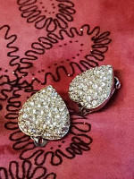 L'amour BONHEUR Pave Set Rhinestone Dome Heart Brooch/Matching Clip-o