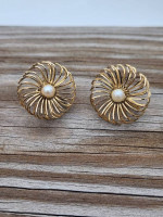 Gold-Filled Pinwheel Spiral Design Lustrous Pearl Screw Back Earrings