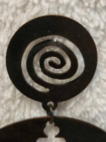 Huge Round Tribal Africa '80s Cut-Out Figures Pierced Brass Earrings 4
