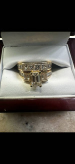Stunning Diamond wedding ring set