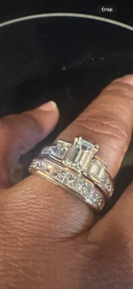 Stunning Diamond wedding ring set