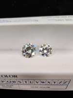 2.0 Ctw Diamond Earrings
