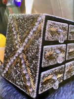Jewelry beats box