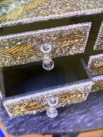 Jewelry beats box