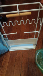 5 assorted jewelry organizers