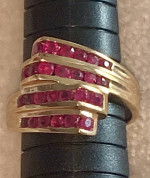 10k Yellow Gold-Ladies Gold Genuine Ruby Ring- Size 8.