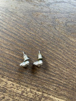 Delicate - small crystal earrings