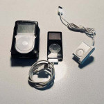 Set of 3 Apple Ipods