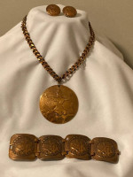 unmarked chunky copper pendent necklace,bracelet, screw earrings