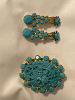 Vtg Chunky bracelet, clip earrings and brooch which is also pendent