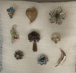 Lot of 9 brooches pins