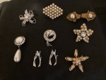 Lot of 9 pearl pins/brooches - metal plastic