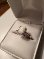 Topaz and fire opals ring