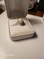 Natural pearl ring