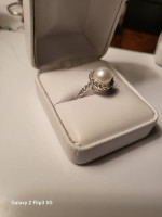 Natural pearl ring