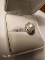 Natural pearl ring