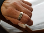 MENS WEDDING RING SIZE 11  ANTIQUE