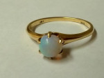 14k Yellow Gold Solitaire Opal Cabochon  1.0ctw Ladies Ring