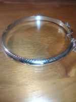 Sterling silver scalloped bangle bracelet
