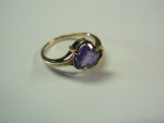 10K gold Amethyst Ring Heart shaped VG condition 5.25 size