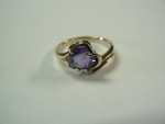 10K gold Amethyst Ring Heart shaped VG condition 5.25 size