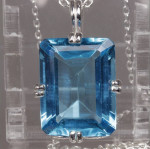 Blue Topaz 21.31 carats Sterling Necklace