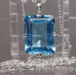 Blue Topaz 21.31 carats Sterling Necklace