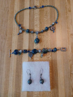 GREEN AND BLUE LAMP GLASS NECKLACE, EARRINGS AND BRACELET