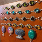 New costume jewelry lot 8 items