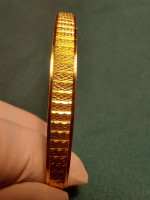 22K GOLD BANGLE