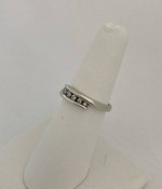 1/5 Carat Diamond Ring 10K 3.2 Grams Gold Retail Price $1050