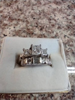 beautiful ladies diamond wedding set