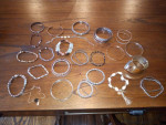 LARGE COLLECTION OF WOMENS BRACELETS AND EARRINGS ALL LIKE NEW