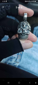 Skull pendant