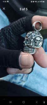 Skull pendant