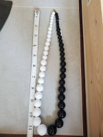 Necklace Black and White Beads increasing size