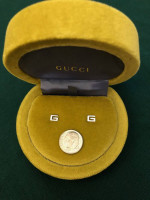 NEW! Authentic GUCCI 18K White Gold 750 Engraved Stud Earrings
